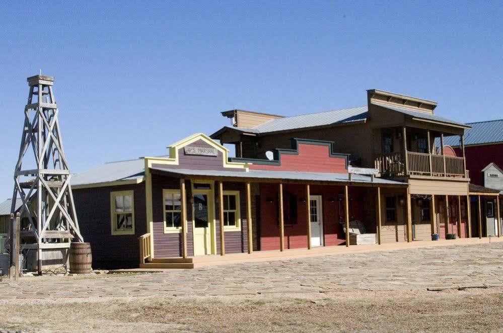 Beaumont Ranch Hotel Grandview Exterior photo